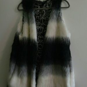 Faux fur vest. Size 1x